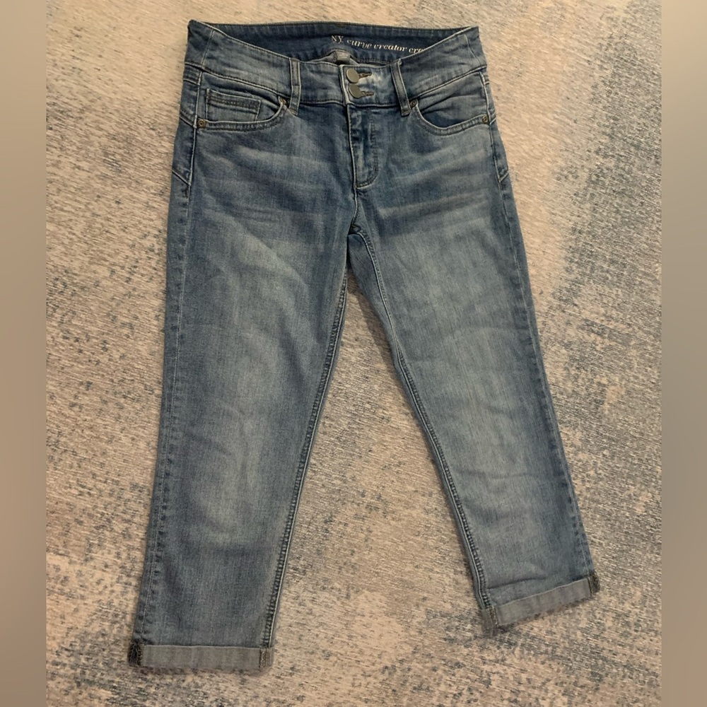 Women’s crop jeans